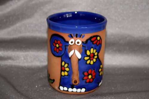 Keramik-Becher mit Henkel, Motiv Elefant blau